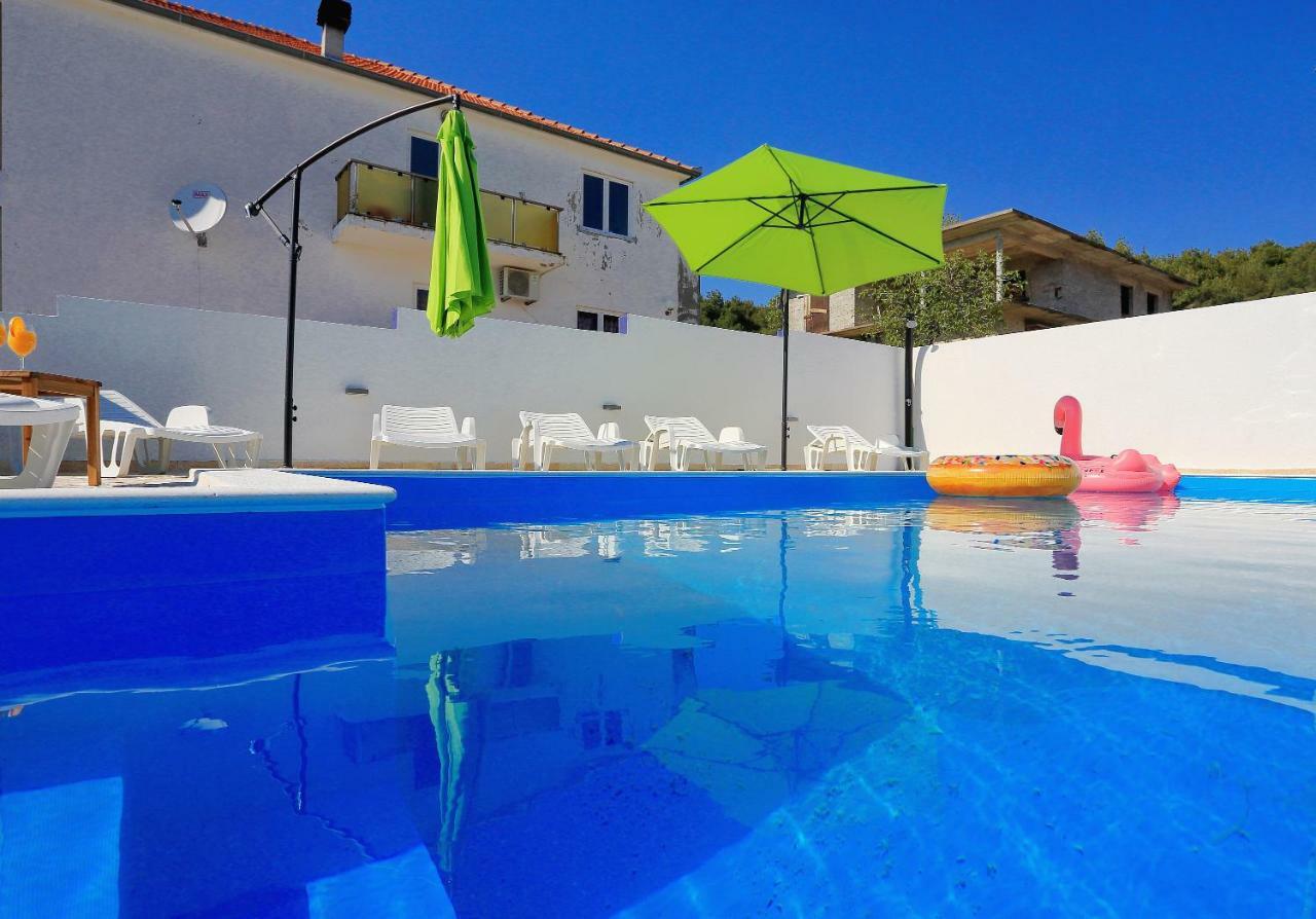 Apartment And Pool Nika Bibinje Esterno foto